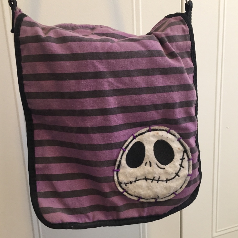 JackSkellington shoulder bag.